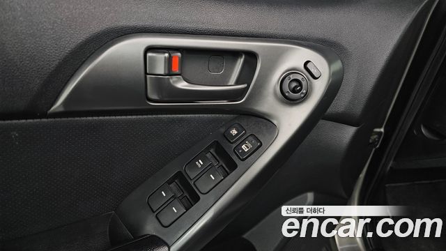 Kia Porte 2011 — photo 18