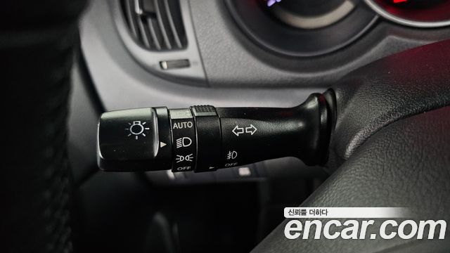 Kia Porte 2011 — photo 19