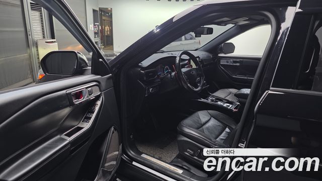 Ford Explorer 2020 — photo 10