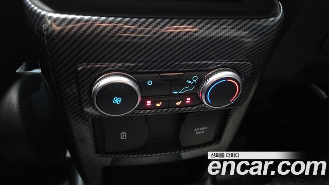 Ford Explorer 2020 — photo 18