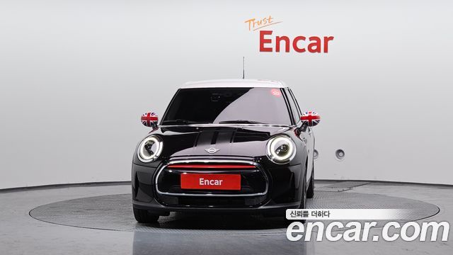 Mini Cooper 2022 — photo 3