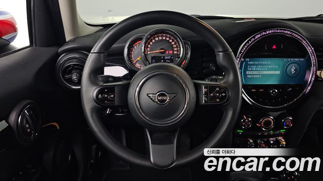 Mini Cooper 2022 — photo 13