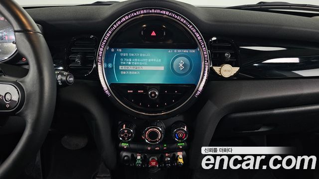Mini Cooper 2022 — photo 14