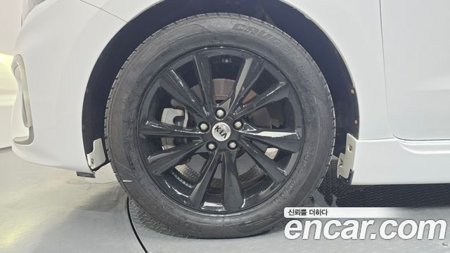 Kia Canival 2020 — photo 5