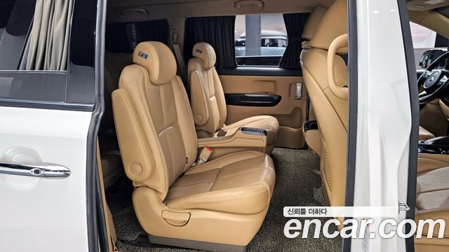 Kia Canival 2020 — photo 12