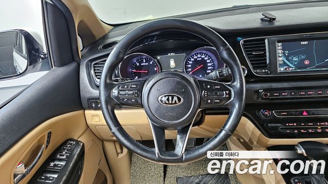 Kia Canival 2020 — photo 13