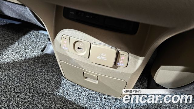 Kia Canival 2020 — photo 18