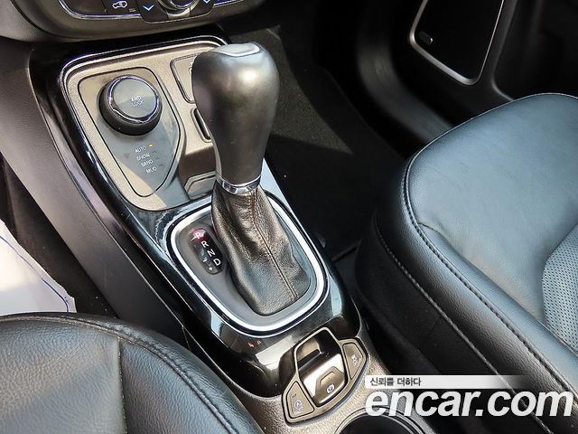 Jeep Compass 2019 — photo 10