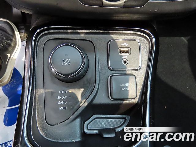 Jeep Compass 2019 — photo 14
