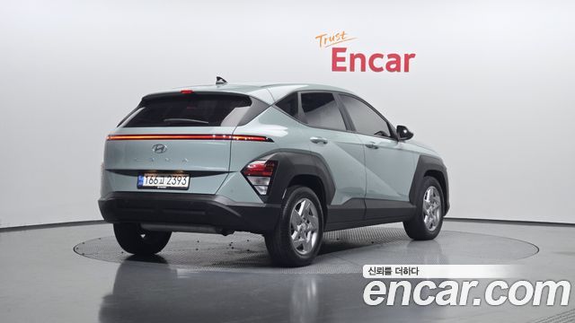 Hyundai Kona 2023 — photo 2