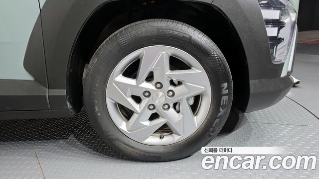 Hyundai Kona 2023 — photo 5