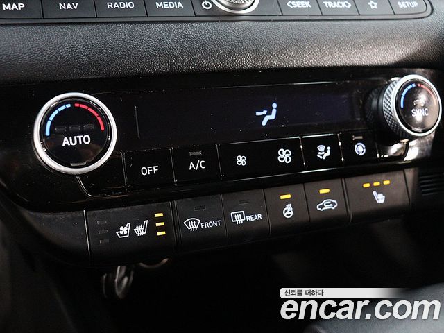Hyundai AVANTE 2021 — photo 18