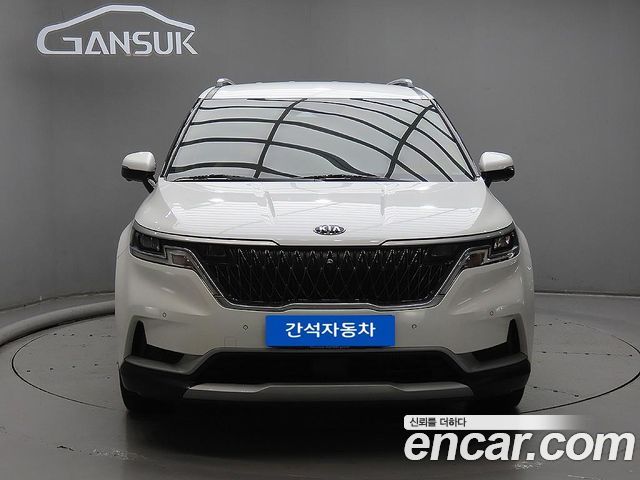 Kia Canival 2021 — photo 3