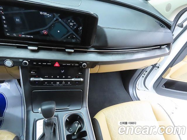 Kia Canival 2021 — photo 9