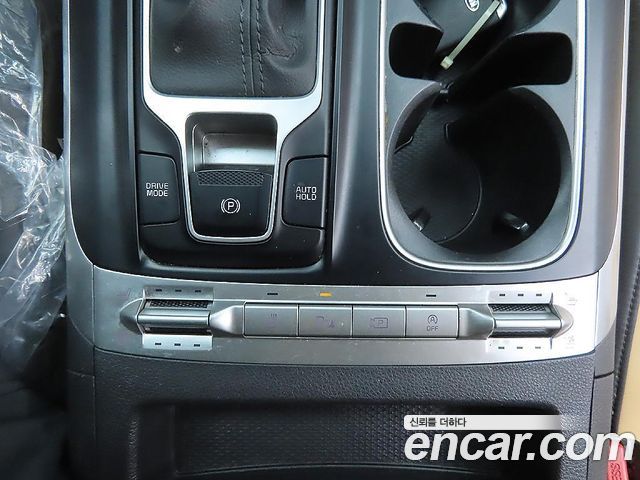 Kia Canival 2021 — photo 14