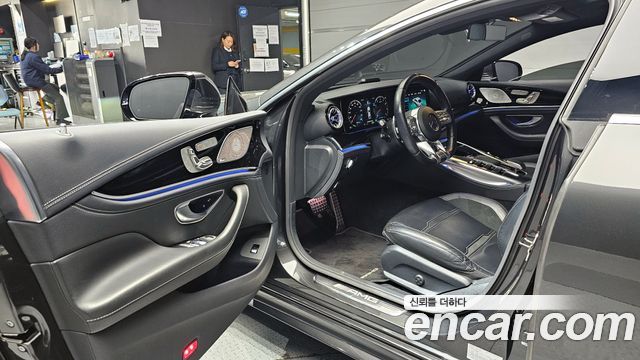 Mercedes-Benz AMG GT 2021 — photo 11