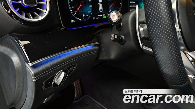 Mercedes-Benz AMG GT 2021 — photo 16