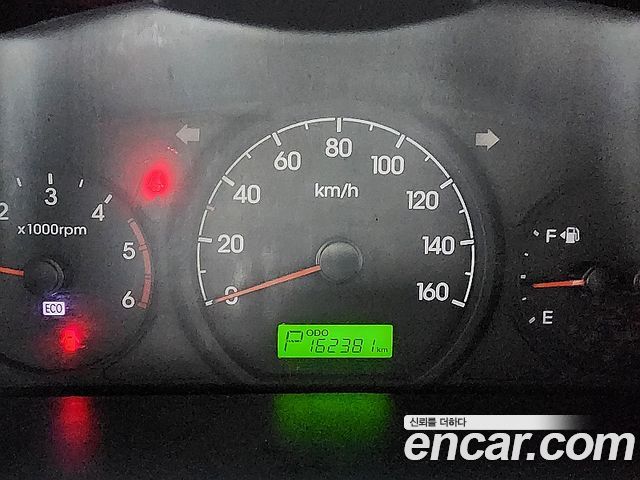 Hyundai Starex 2015 — photo 5