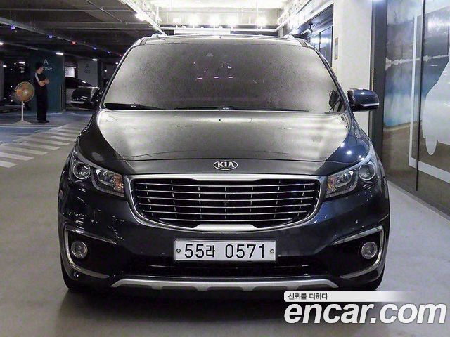 Kia Canival 2016 — photo 2