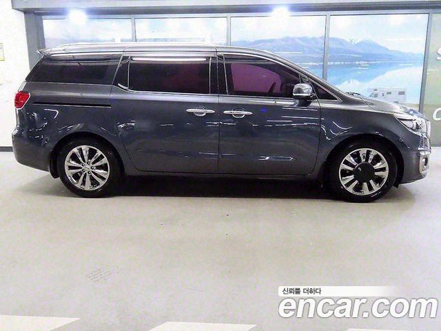 Kia Canival 2016 — photo 3