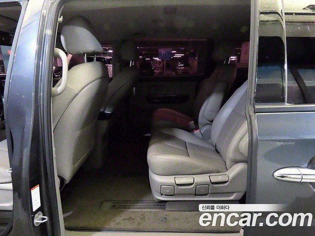 Kia Canival 2016 — photo 7