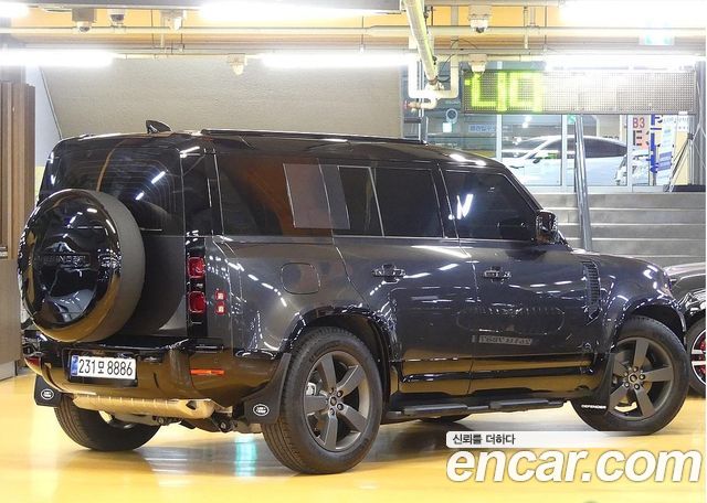 Land Rover Defender 2025 — photo 2