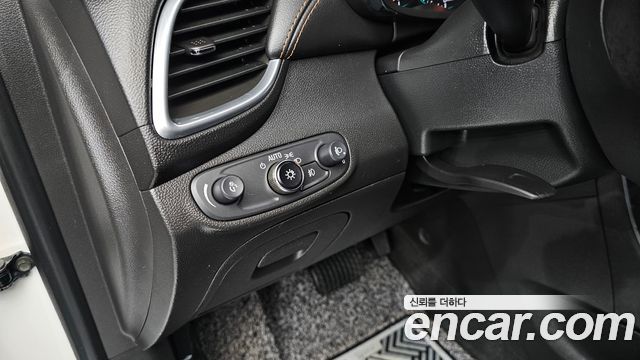 Chevrolet Korea Trax 2019 — photo 15