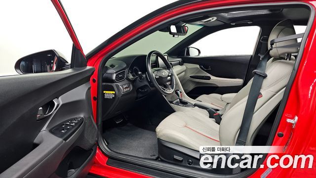 Hyundai Veloster 2020 — photo 11
