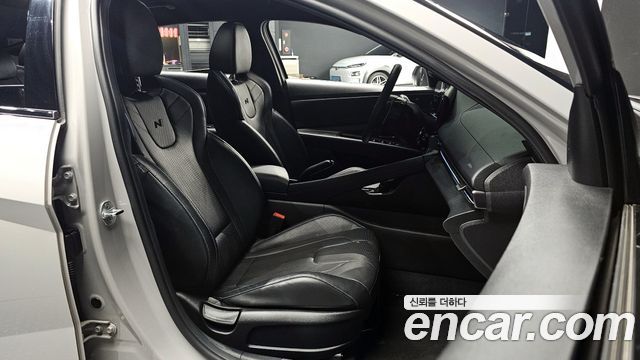 Hyundai AVANTE 2022 — photo 10