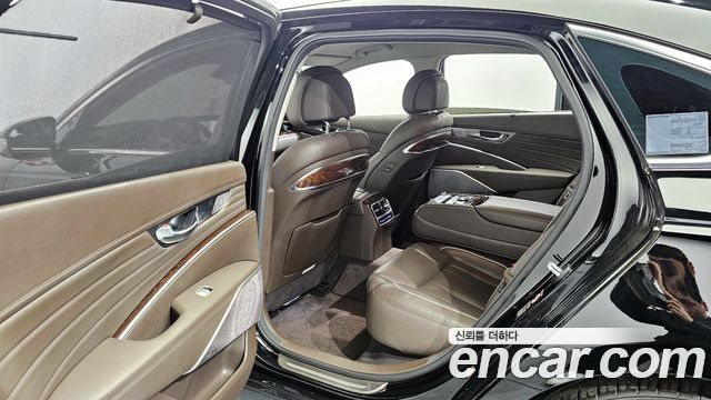 Kia K9 2019 — photo 11