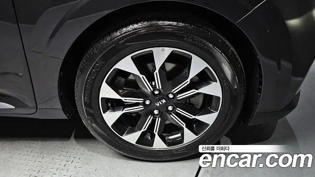 Kia Canival 2021 — photo 5