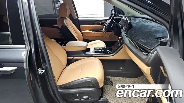 Kia Canival 2021 — photo 10