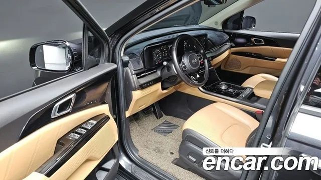 Kia Canival 2021 — photo 12