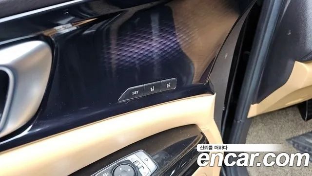 Kia Canival 2021 — photo 18