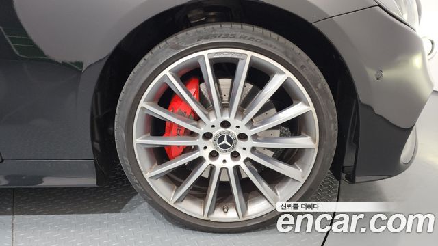 Mercedes-Benz E-Class 2019 — photo 5