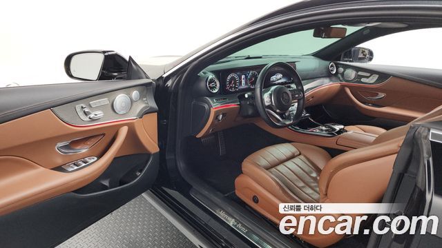 Mercedes-Benz E-Class 2019 — photo 10