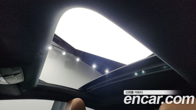 Mercedes-Benz E-Class 2019 — photo 19