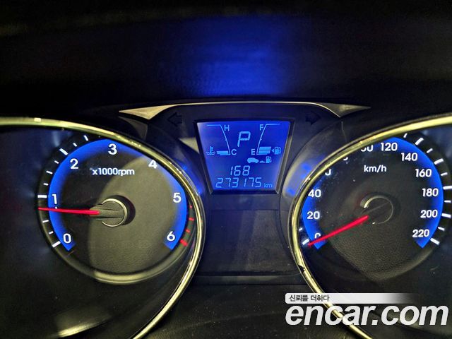 Hyundai Tucson 2011 — photo 8