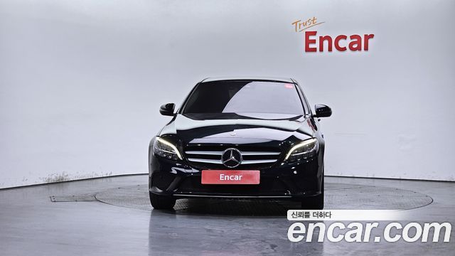 Mercedes-Benz C-Class 2019 — photo 3