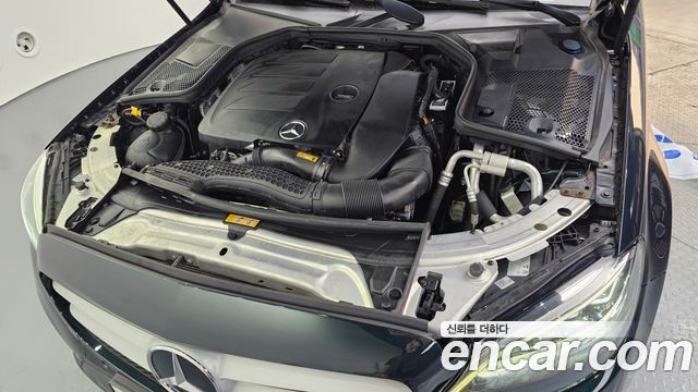 Mercedes-Benz C-Class 2019 — photo 6