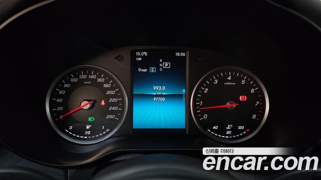 Mercedes-Benz C-Class 2019 — photo 8