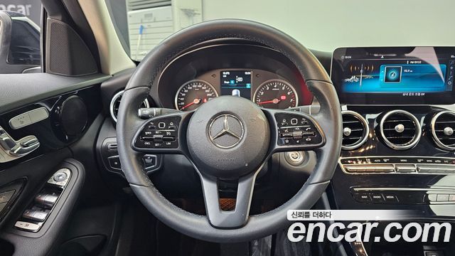 Mercedes-Benz C-Class 2019 — photo 13