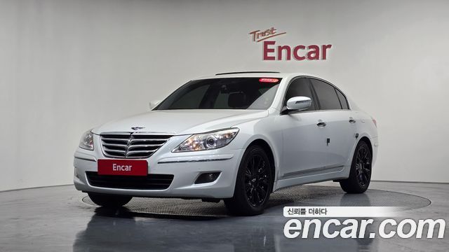 Hyundai Genesis 2010 — photo 1