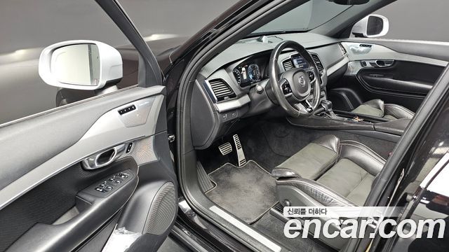 Volvo XC90 2016 — photo 12