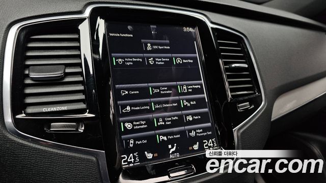 Volvo XC90 2016 — photo 16