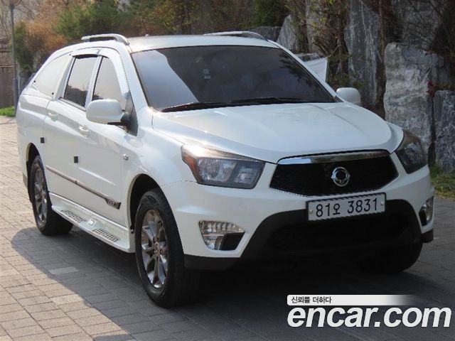 KG Mobility KORANDO 2015 — photo 2