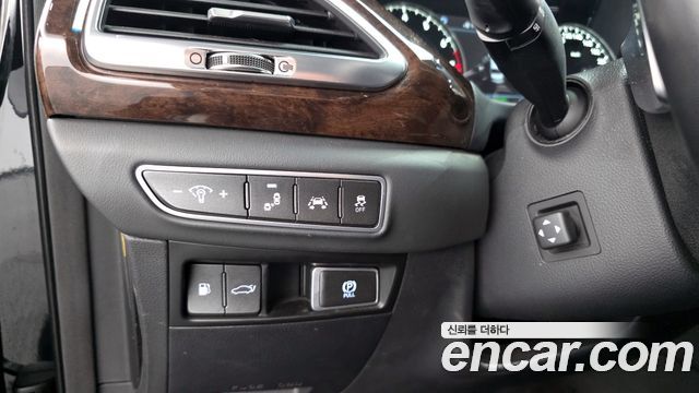 Genesis EQ900 2017 — photo 13