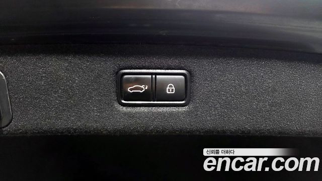 Genesis EQ900 2017 — photo 20