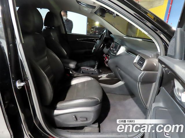 Kia Sorento 2019 — photo 11