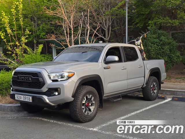 Toyota Tacoma 2018 — photo 5